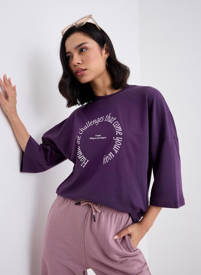 ستايلي تيشيرت فضفاض بطبعة كتابة - Image 1